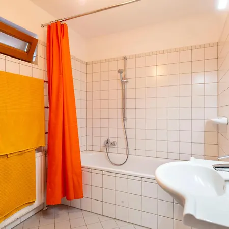 Apartments Sopherl - By Mynests Aich  Extérieur photo
